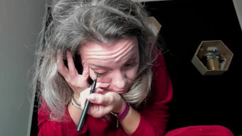 alesys69 online show from 10-27-25, 11:52