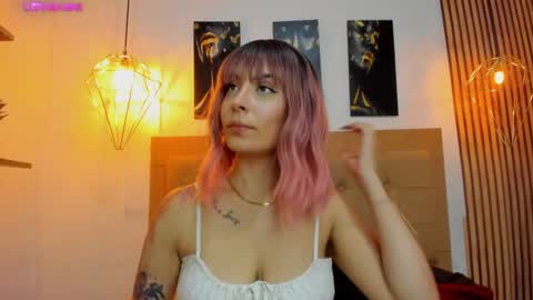 Aleszia online show from 11-16-25, 07:19