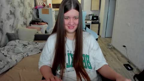 Aletta Oushen online show from 11-12-25, 09:21