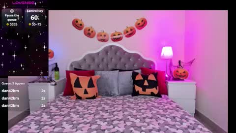 Snapshot of alettablacck chatting on 10-25-25, 01:13 alettablacck online show from 10-25-25, 01:13