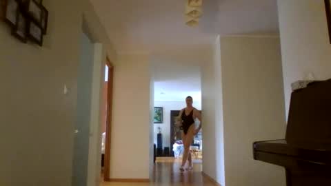 alex131972 online show from 04-01-26, 09:21