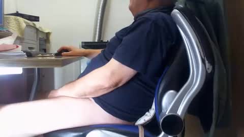 Snapshot of alex47100 chatting on 12-21-24, 02:58 alex47100 online show from 12-21-24, 02:58