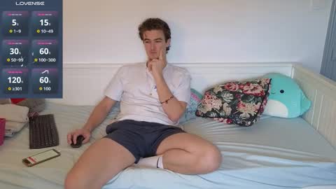 Snapshot of alex83530 chatting on 01-11-26, 09:36 Alex83530 online show from 01-11-26, 09:36