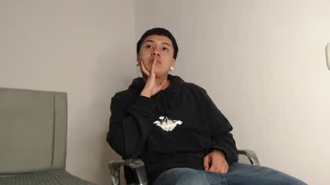 Owen online show from 04-01-26, 04:13