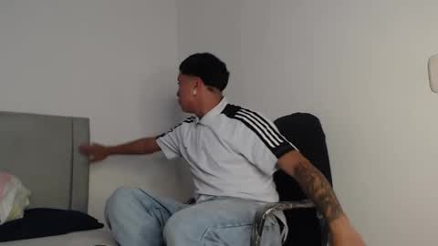 Owen online show from 04-11-26, 04:39