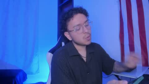 Snapshot of alex__montesco chatting on 04-19-26, 12:43 Alex online show from 04-19-26, 12:43