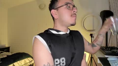 Snapshot of alex__montesco chatting on 07-15-26, 11:21 Alex online show from 07-15-26, 11:21