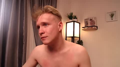 Snapshot of alex__sweet chatting on 04-25-26, 01:41 your Alex online show from 04-25-26, 01:41