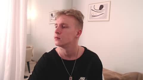 Snapshot of alex__sweet chatting on 05-17-26, 04:54 your Alex online show from 05-17-26, 04:54