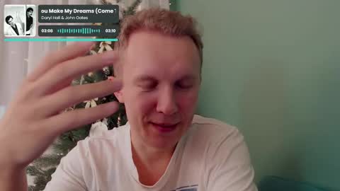 Snapshot of alex_amazing chatting on 01-13-25, 01:02 Alex Amazing online show from 01-13-25, 01:02