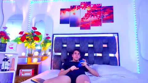 sneider online show from 09-29-25, 07:51