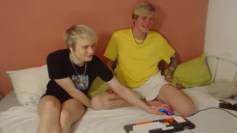 Alex  miller  and Oliver sweet  online show from 05-02-26, 01:54