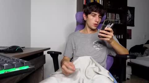 Snapshot of alex_connorr chatting on 11-07-25, 03:39 alex_connorr online show from 11-07-25, 03:39