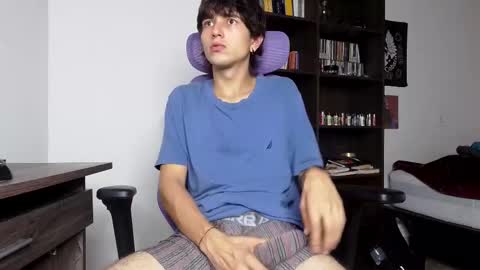 Snapshot of alex_connorr chatting on 11-28-25, 10:12 alex_connorr online show from 11-28-25, 10:12