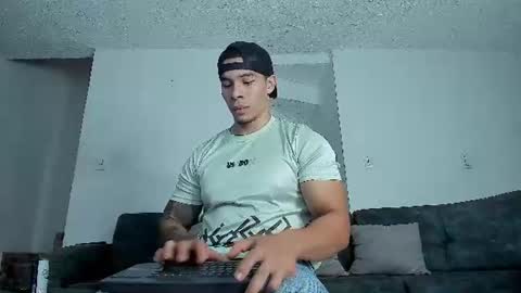 Snapshot of alex_deep69 chatting on 07-19-26, 05:27 Alex deep arias online show from 07-19-26, 05:27