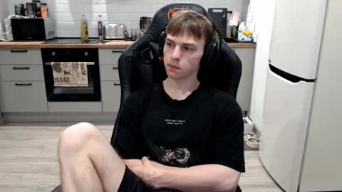 Alex online show from 09-14-25, 01:21