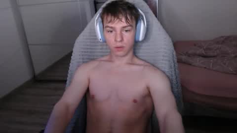 Alex online show from 09-27-25, 01:43