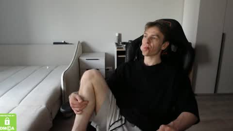 Alex online show from 07-16-26, 03:29