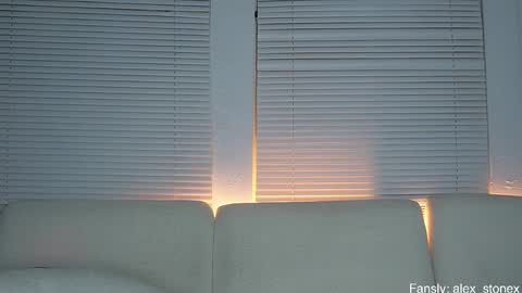 Snapshot of alex_islive chatting on 02-10-26, 12:15 Alex Stone online show from 02-10-26, 12:15