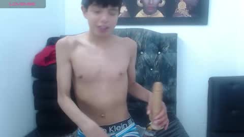 alex_it0 online show from 04-18-26, 07:29