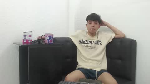 Snapshot of alex_it0 chatting on 05-22-26, 01:50 alex_it0 online show from 05-22-26, 01:50