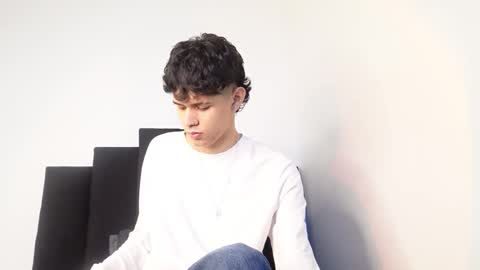 alex_mark_ online show from 11-25-25, 01:22