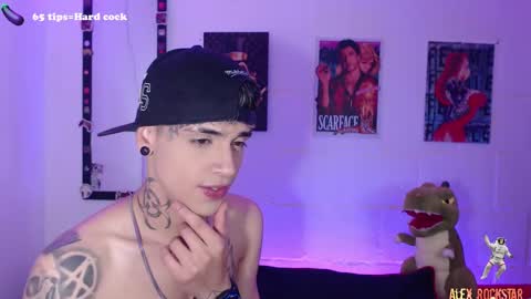 Snapshot of alex_rockstar chatting on 03-08-25, 05:49 online show from 03-08-25, 05:49