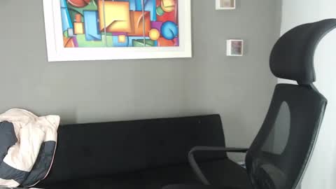 Snapshot of alex_saints_ce chatting on 02-16-25, 08:33 Alex Saints online show from 02-16-25, 08:33