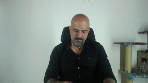 Alex Saints online show from 04-13-26, 01:05