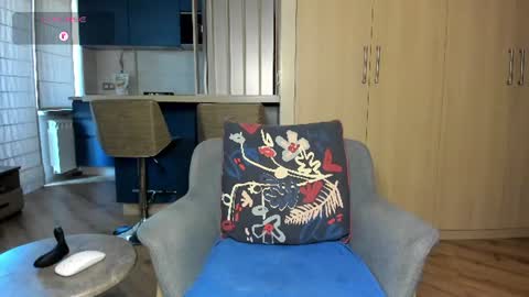 Snapshot of alex_sean23 chatting on 06-21-26, 08:17 Alex S online show from 06-21-26, 08:17