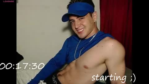 Snapshot of alex_smith0 chatting on 02-10-25, 01:14 online show from 02-10-25, 01:14