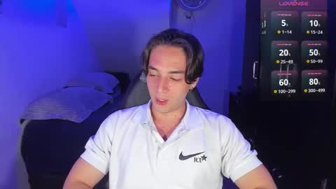 Snapshot of alex_smith0 chatting on 09-14-25, 02:11 online show from 09-14-25, 02:11