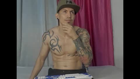 Snapshot of alex_sthorm chatting on 01-03-25, 12:33 alex_sthorm online show from 01-03-25, 12:33