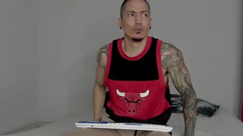 Snapshot of alex_sthorm chatting on 01-06-25, 03:51 alex_sthorm online show from 01-06-25, 03:51