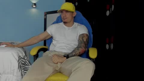 Snapshot of alex_sthorm chatting on 11-14-25, 04:00 alex_sthorm online show from 11-14-25, 04:00