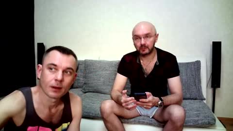 Snapshot of alex_tobey chatting on 10-06-25, 03:26 Alex and Tobey online show from 10-06-25, 03:26