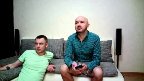 Snapshot of alex_tobey chatting on 11-19-25, 03:39 Alex and Tobey online show from 11-19-25, 03:39