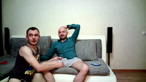 Snapshot of alex_tobey chatting on 11-21-25, 06:01 Alex and Tobey online show from 11-21-25, 06:01