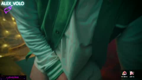 Snapshot of alex_volo chatting on 12-30-24, 02:20 Alex online show from 12-30-24, 02:20