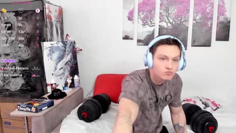 Snapshot of alex_wandhot chatting on 01-25-25, 05:51 Alex WandHot online show from 01-25-25, 05:51