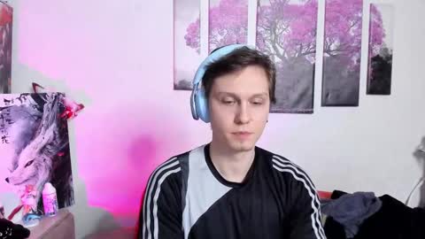 Snapshot of alex_wandhot chatting on 03-05-25, 01:39 Alex WandHot online show from 03-05-25, 01:39