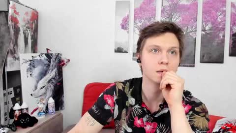 Snapshot of alex_wandhot chatting on 03-06-25, 04:08 Alex WandHot online show from 03-06-25, 04:08