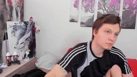 Snapshot of alex_wandhot chatting on 03-10-25, 04:17 Alex WandHot online show from 03-10-25, 04:17