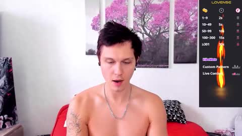 Snapshot of alex_wandhot chatting on 09-30-25, 05:12 Alex WandHot online show from 09-30-25, 05:12