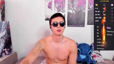 Snapshot of alex_wandhot chatting on 10-12-25, 09:30 Alex WandHot online show from 10-12-25, 09:30