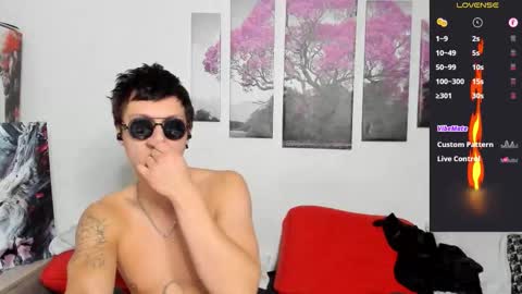 Snapshot of alex_wandhot chatting on 10-15-25, 12:05 Alex WandHot online show from 10-15-25, 12:05