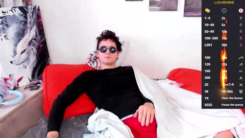 Snapshot of alex_wandhot chatting on 10-26-25, 03:45 Alex WandHot online show from 10-26-25, 03:45