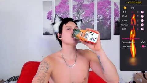 Snapshot of alex_wandhot chatting on 11-01-25, 08:49 Alex WandHot online show from 11-01-25, 08:49