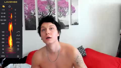 Snapshot of alex_wandhot chatting on 11-18-25, 06:07 Alex WandHot online show from 11-18-25, 06:07