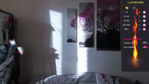 Snapshot of alex_wandhot chatting on 12-05-25, 08:01 Alex WandHot online show from 12-05-25, 08:01